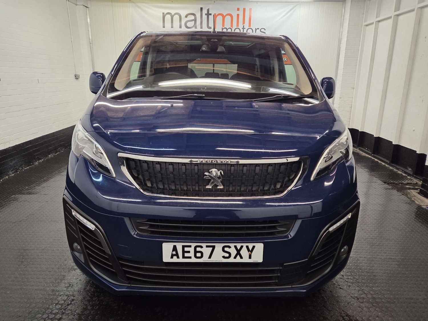 Used Peugeot Traveller 2017 for sale - 77470076: Photo 3