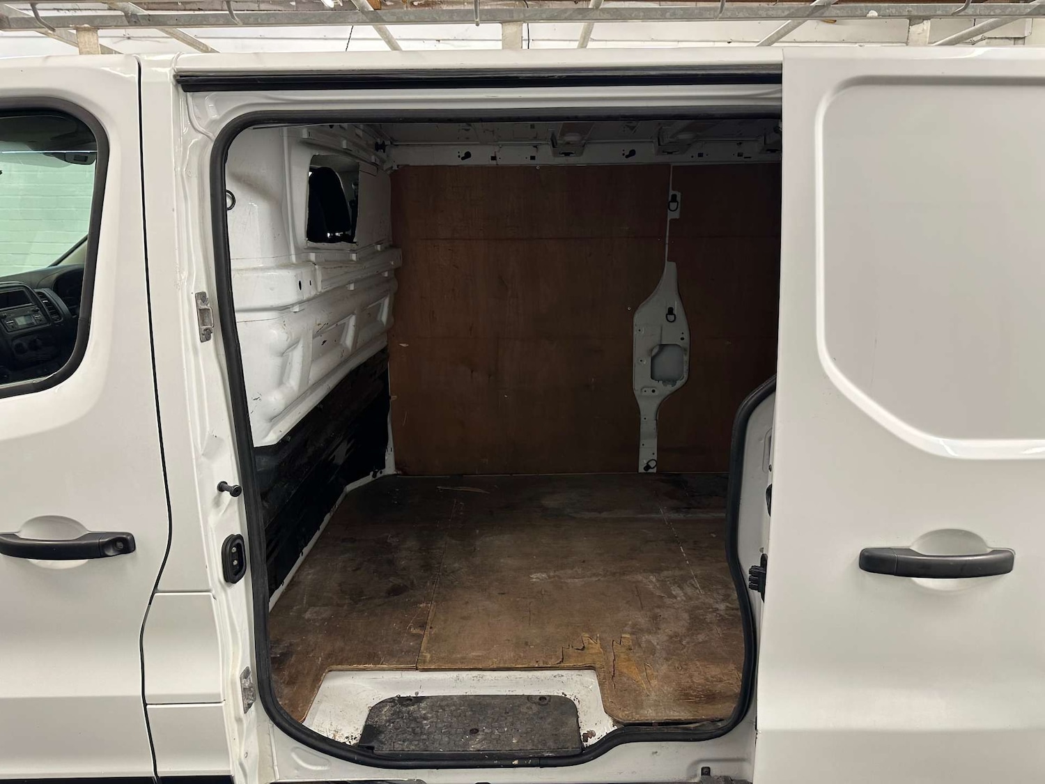 Used Vauxhall Vivaro 2017 for sale - 76159793: Photo 11