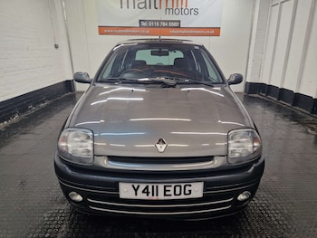 Used Renault Clio 2001 for sale - 75370785: Photo