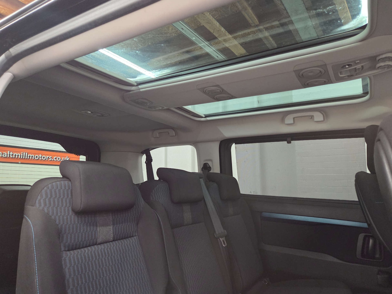 Used Peugeot Traveller 2017 for sale - 77127308: Photo 21