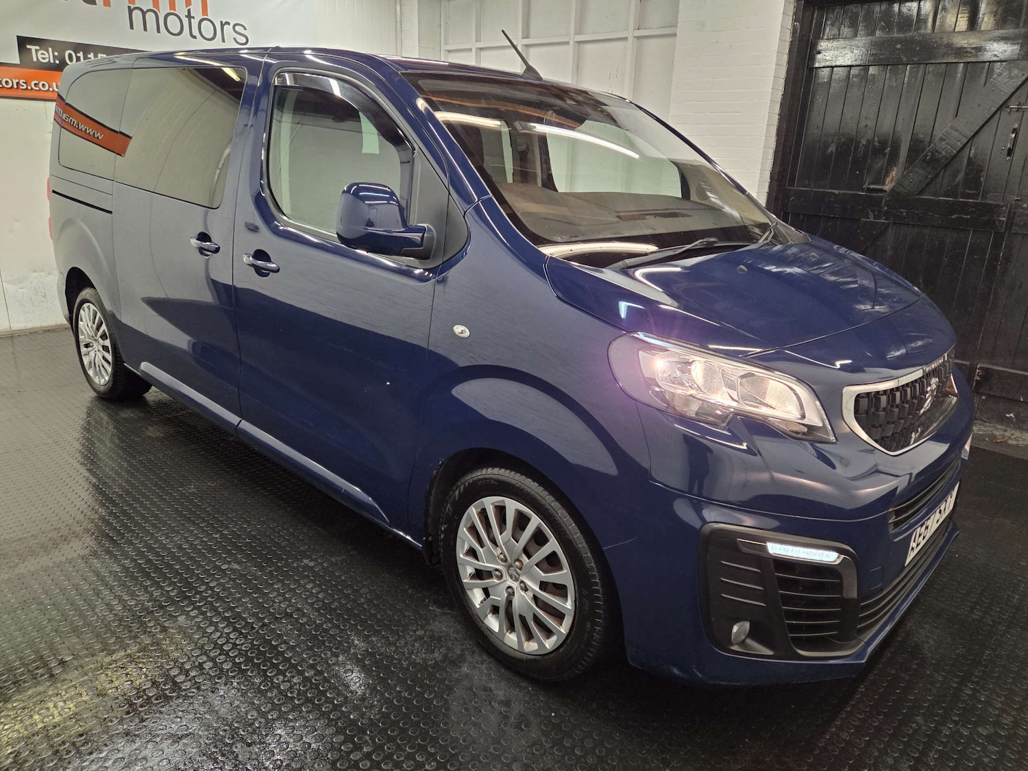 Used Peugeot Traveller 2017 for sale - 77127308: Photo 27