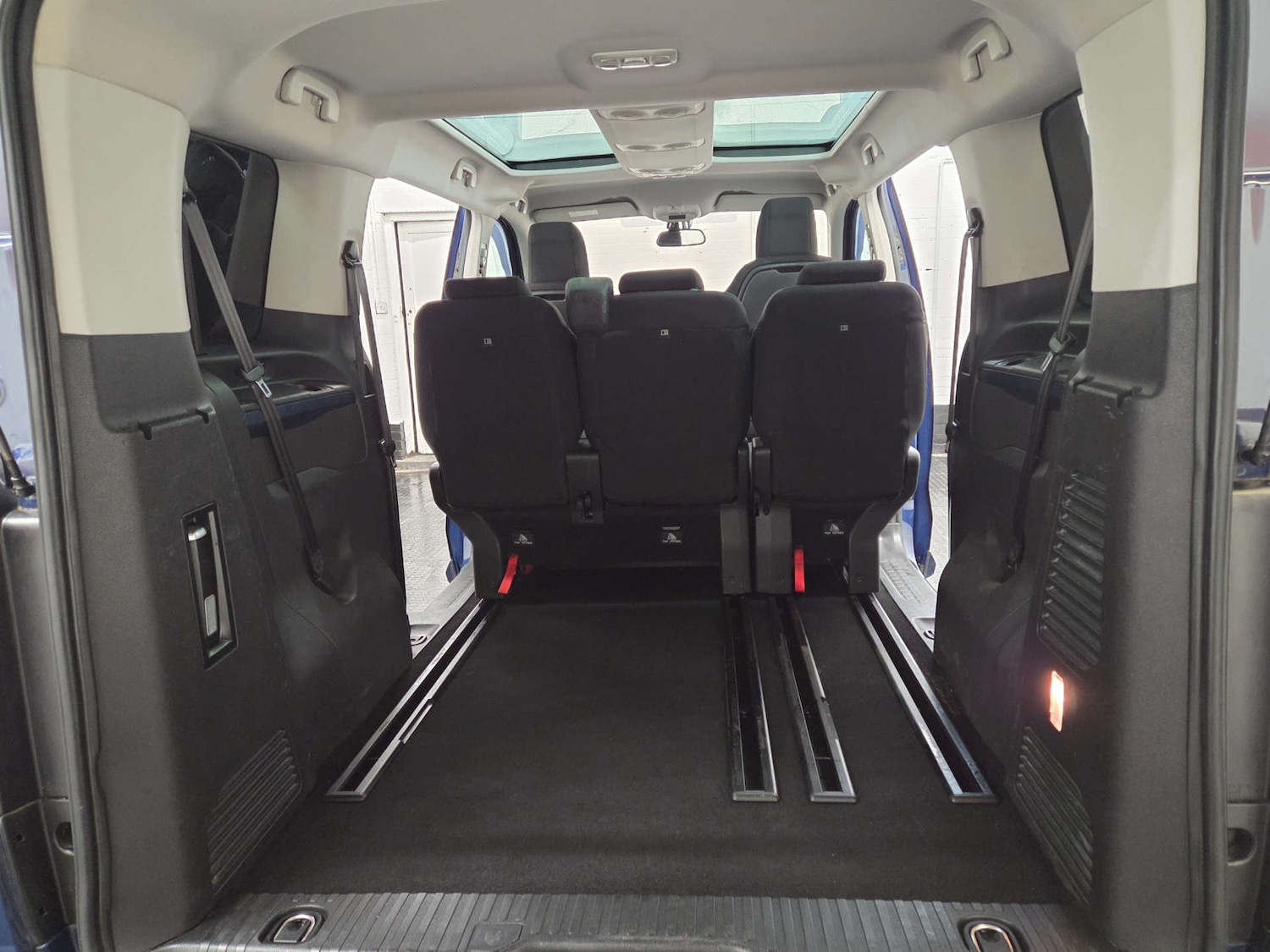 Used Peugeot Traveller 2017 for sale - 77127308: Photo 33