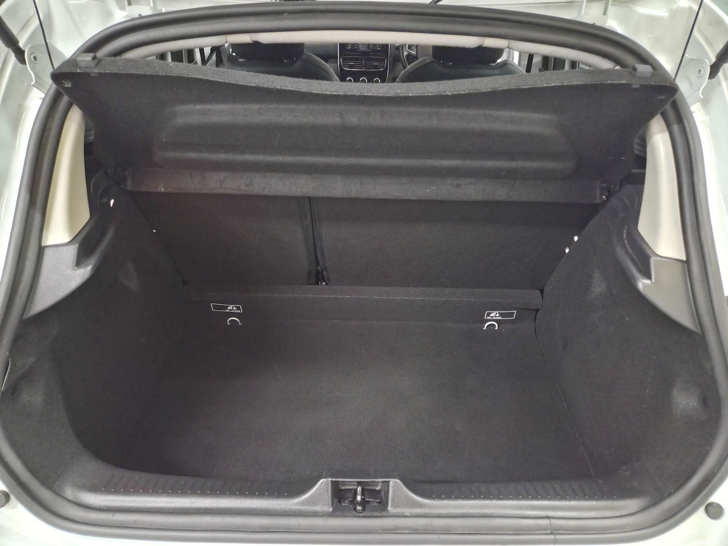 Used Renault Clio 2018 for sale - 77745593: Photo 11