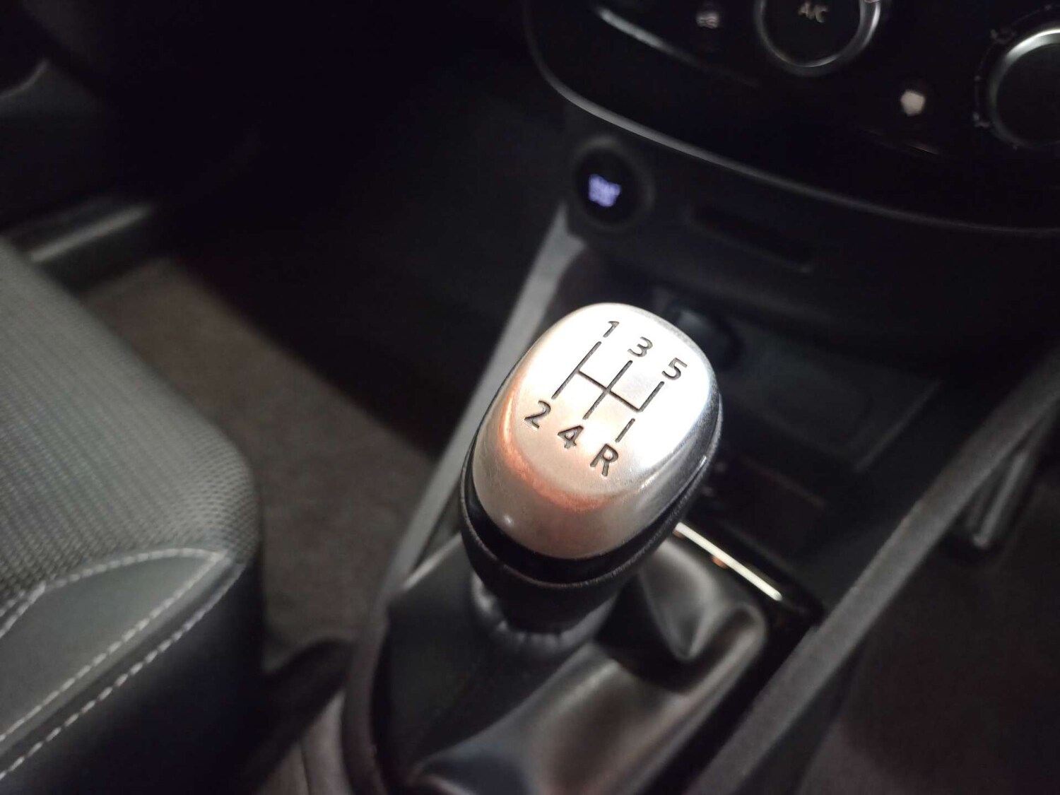 Used Renault Clio 2018 for sale - 77745593: Photo 18