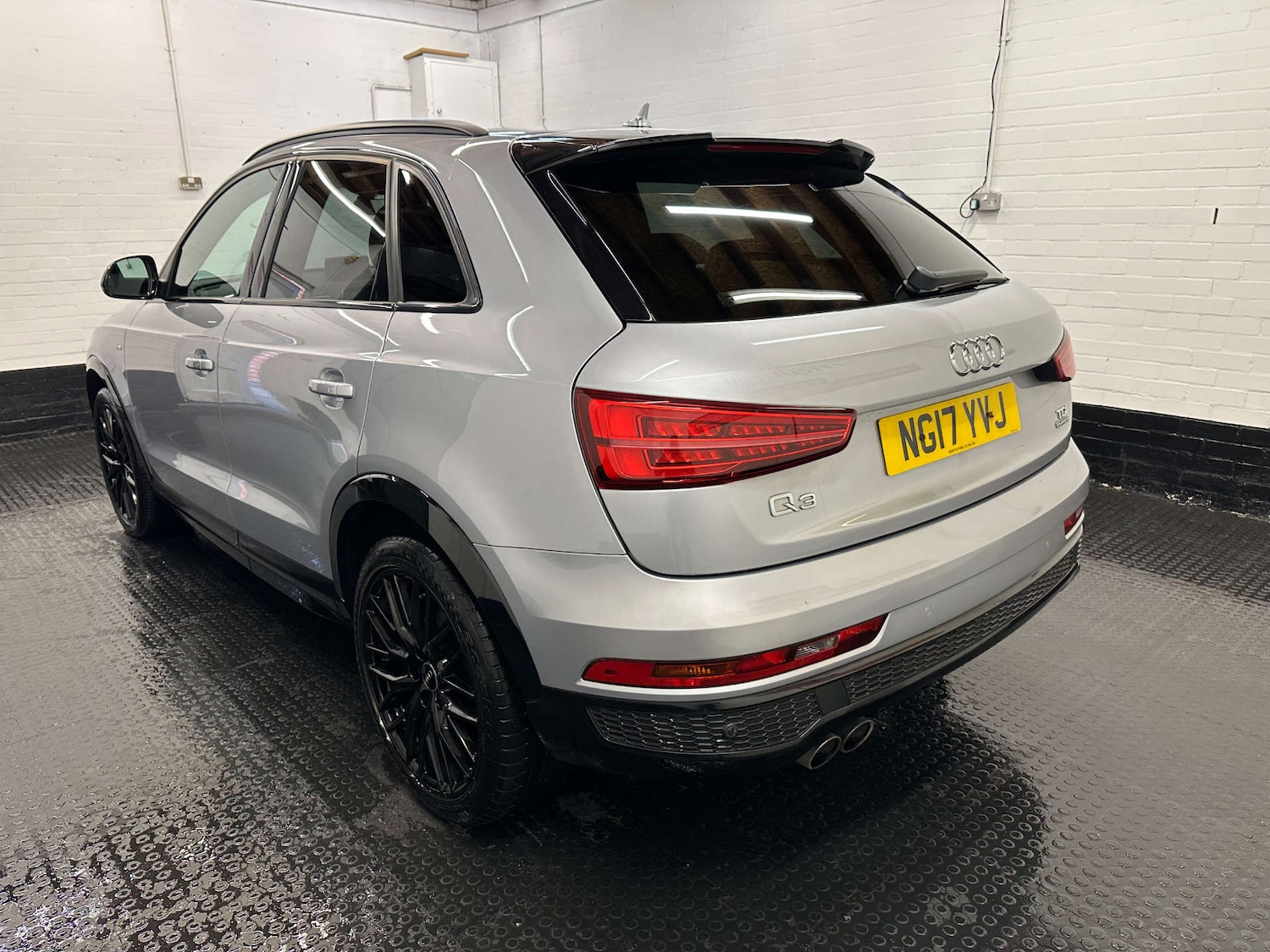 Used Audi Q3 2017 for sale - 76637962: Photo 3