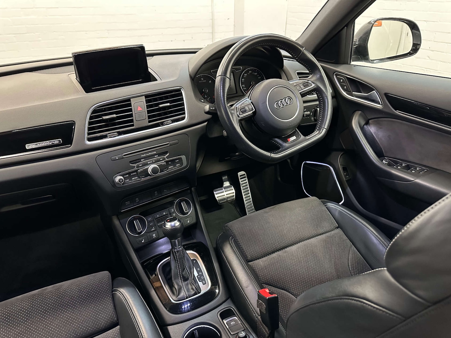 Used Audi Q3 2017 for sale - 76637962: Photo 37