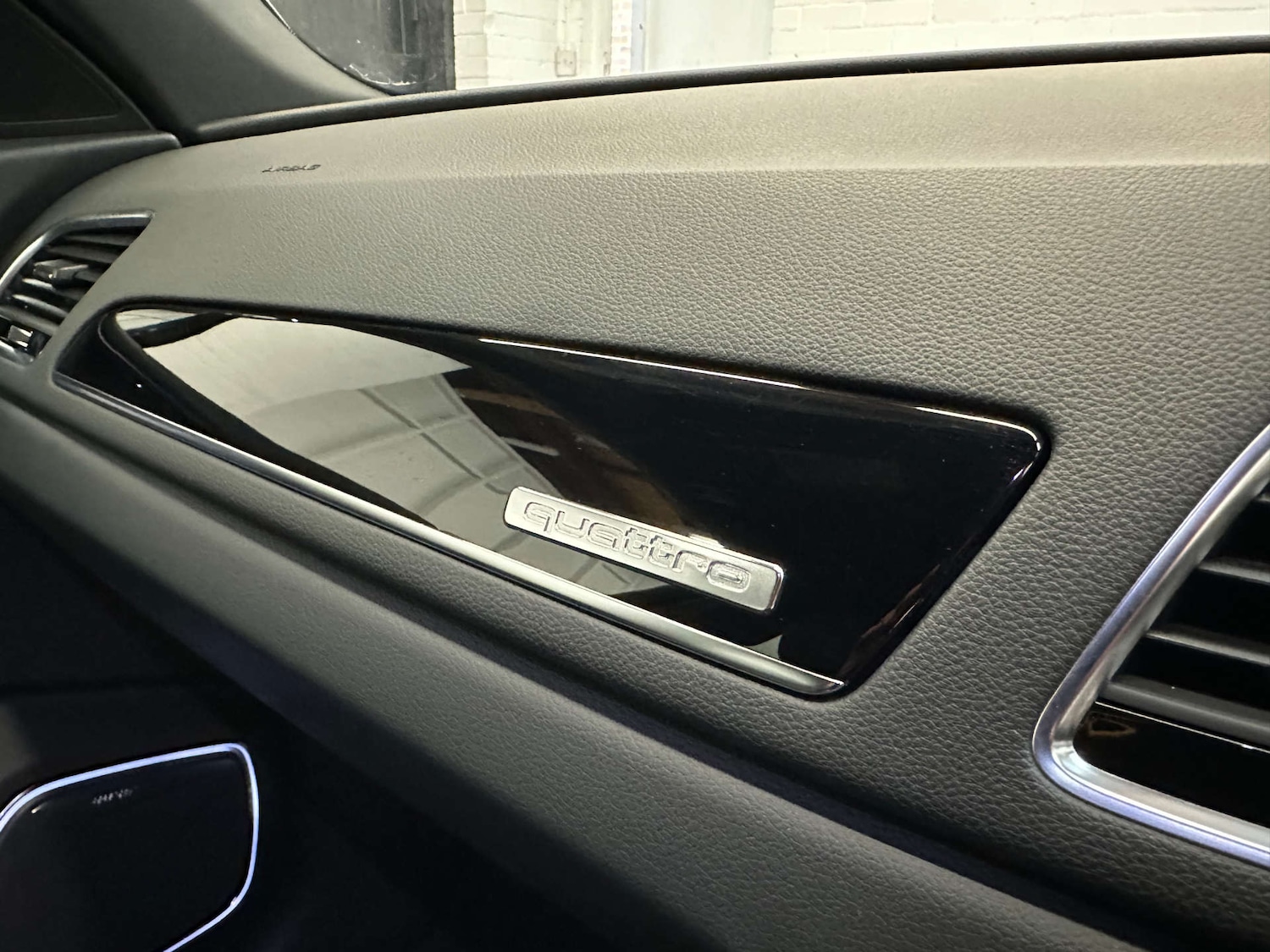 Used Audi Q3 2017 for sale - 76637962: Photo 49