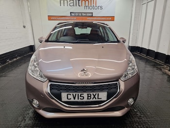 Used Peugeot 208 2015 for sale - 75467096: Photo