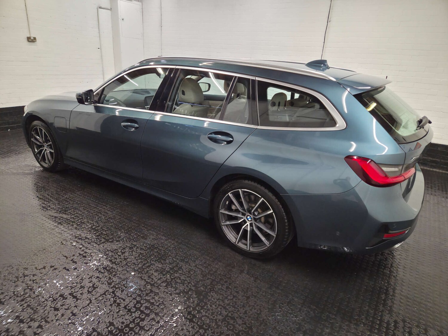 Used BMW 3 Series 2020 for sale - 77938496: Photo 38