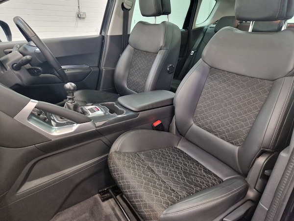 Used Peugeot 3008 2015 for sale - 74877398: Photo 46