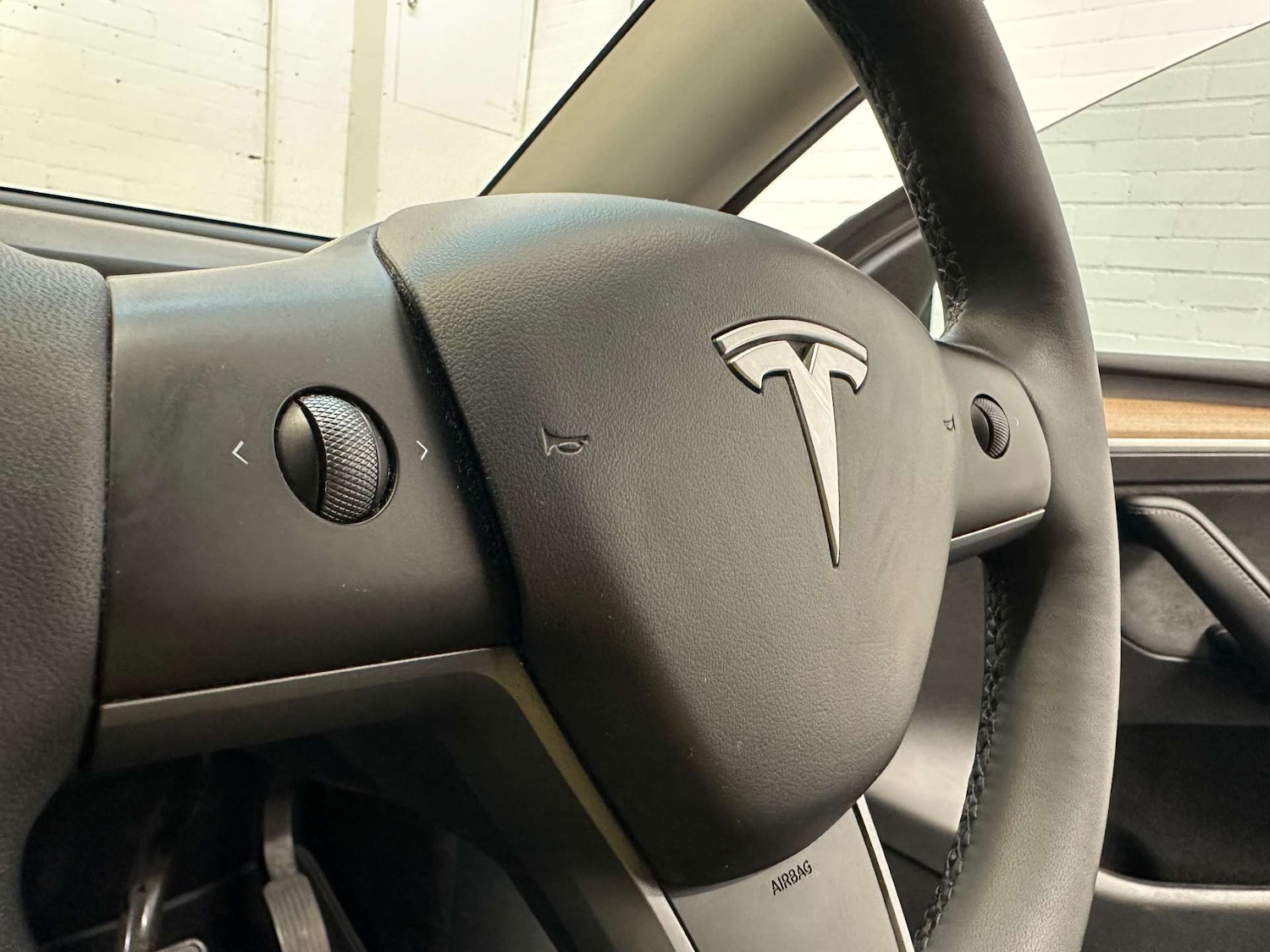 Used Tesla Model Y 2023 for sale - 76663155: Photo 35