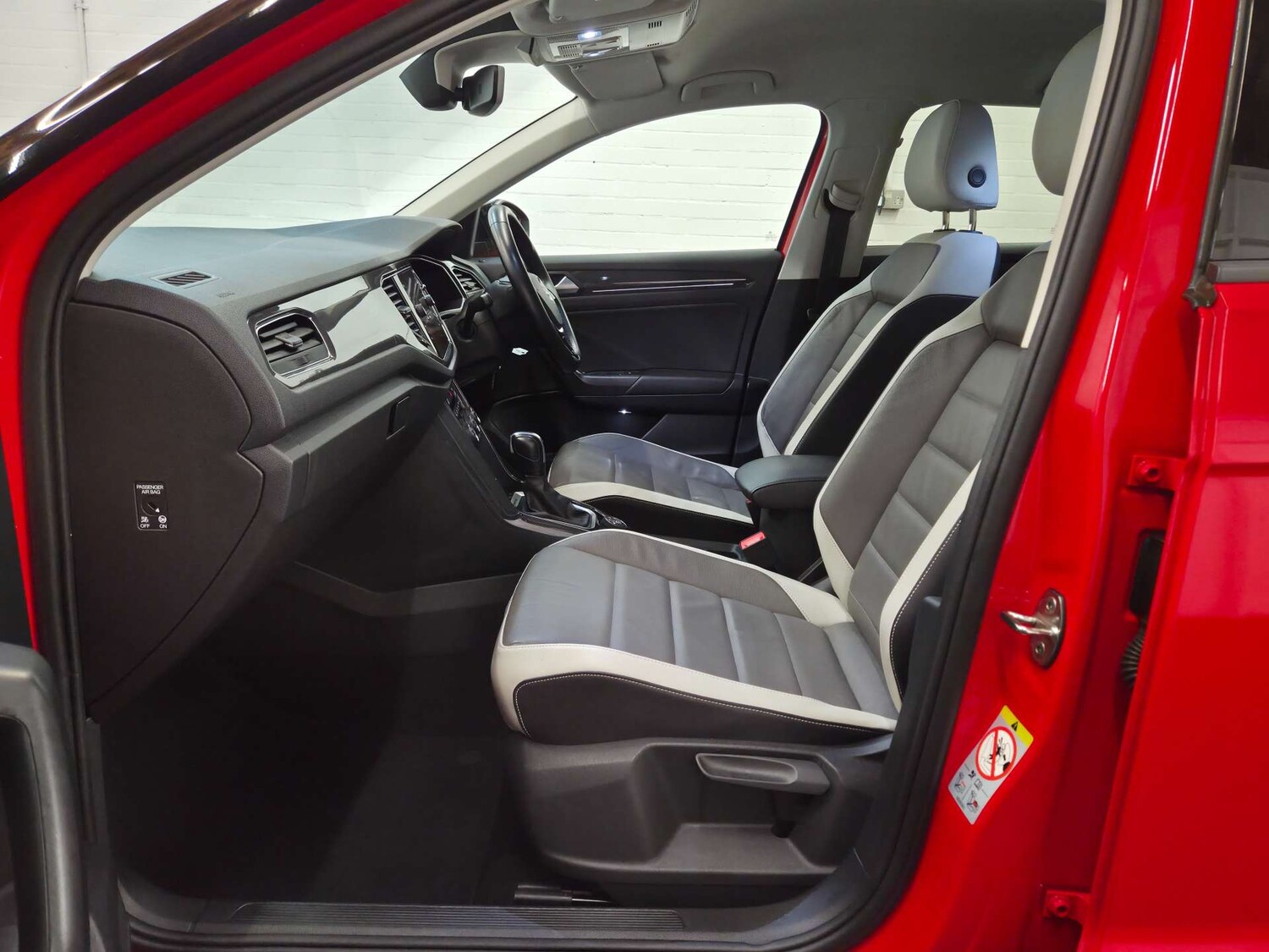 Used Volkswagen T-Roc 2020 for sale - 77506855: Photo 33