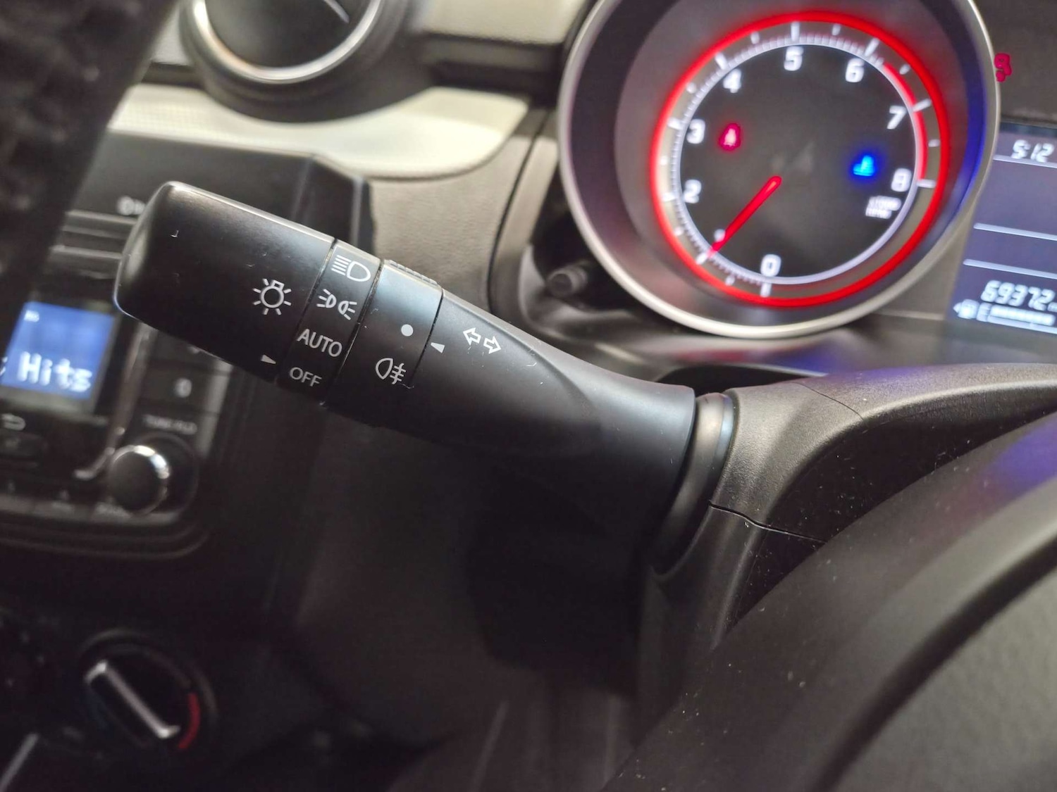 Used Suzuki Swift 2018 for sale - 77591919: Photo 16