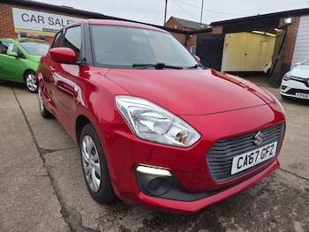 Used Suzuki Swift 2018 for sale - 77591919: Photo