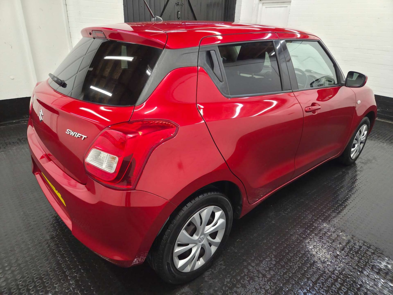 Used Suzuki Swift 2018 for sale - 77591919: Photo 31