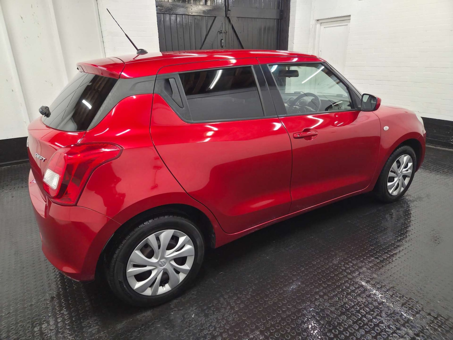 Used Suzuki Swift 2018 for sale - 77591919: Photo 34