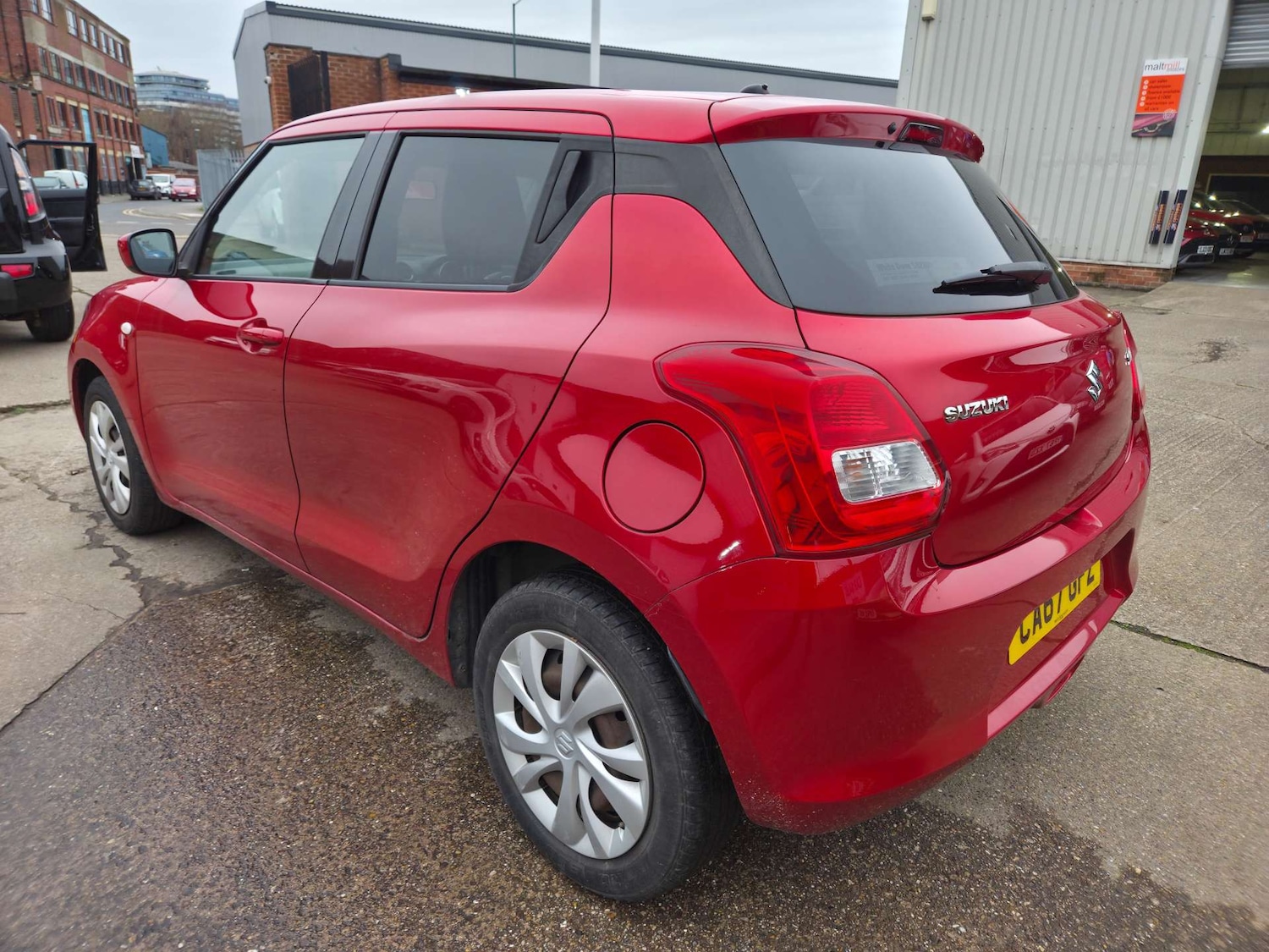Used Suzuki Swift 2018 for sale - 77591919: Photo 6