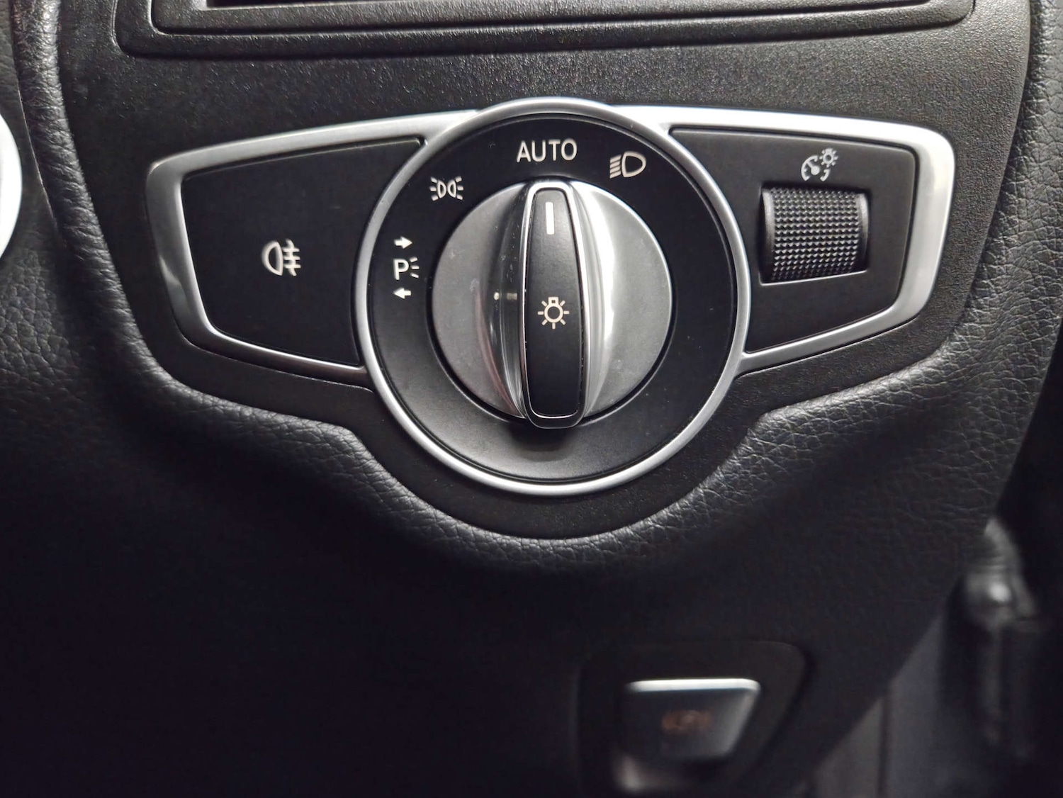 Used Mercedes-Benz GLC 2018 for sale - 77329453: Photo 16