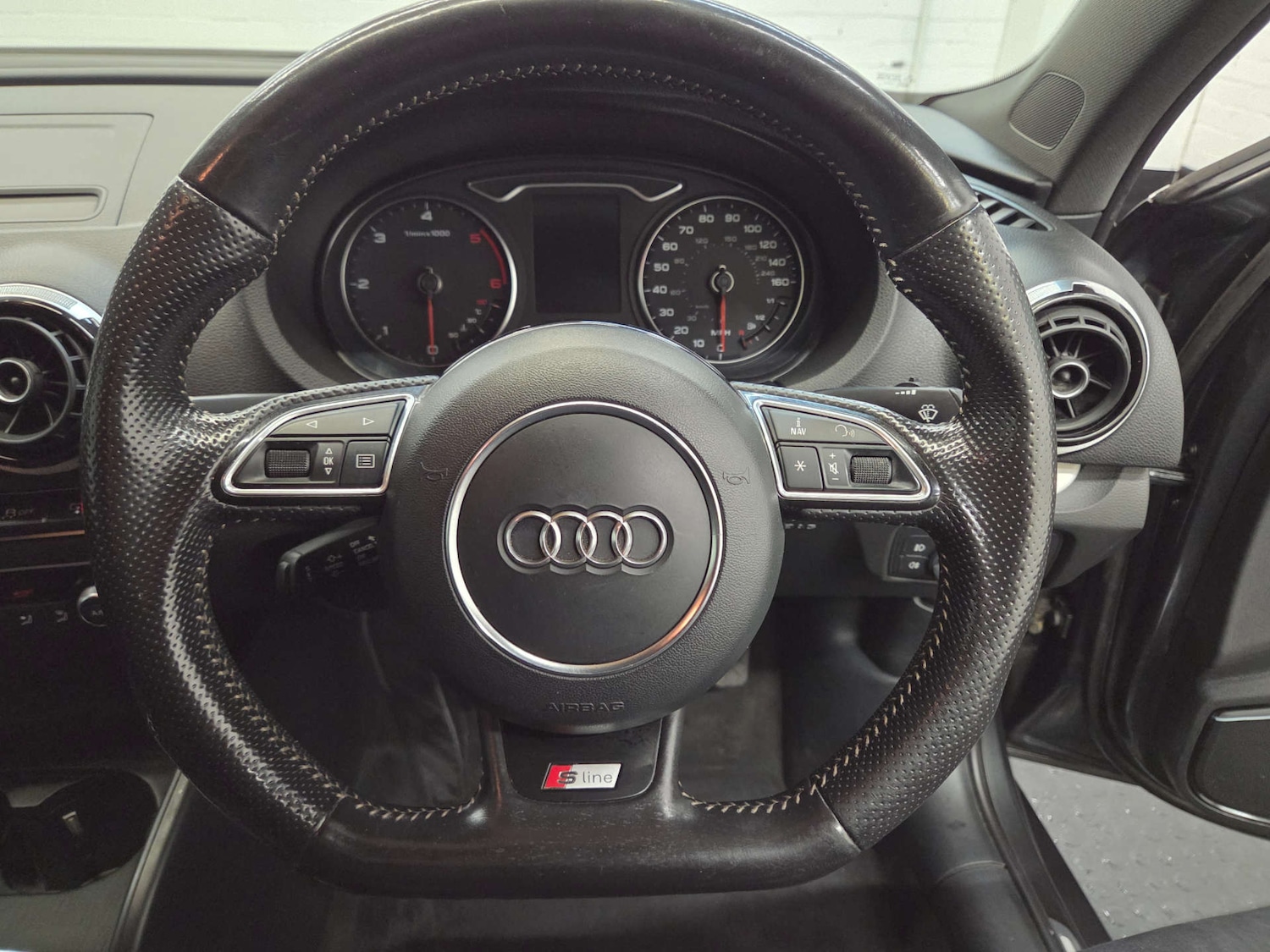 Used Audi A3 2014 for sale - 76765025: Photo 18