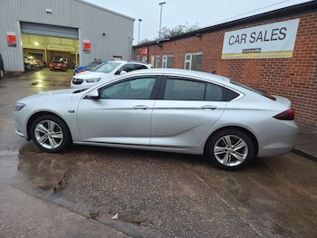 Used Vauxhall Insignia 2019 for sale - 77470069: Photo