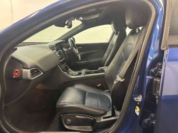 Used Jaguar XE 2015 for sale - 74459715: Photo