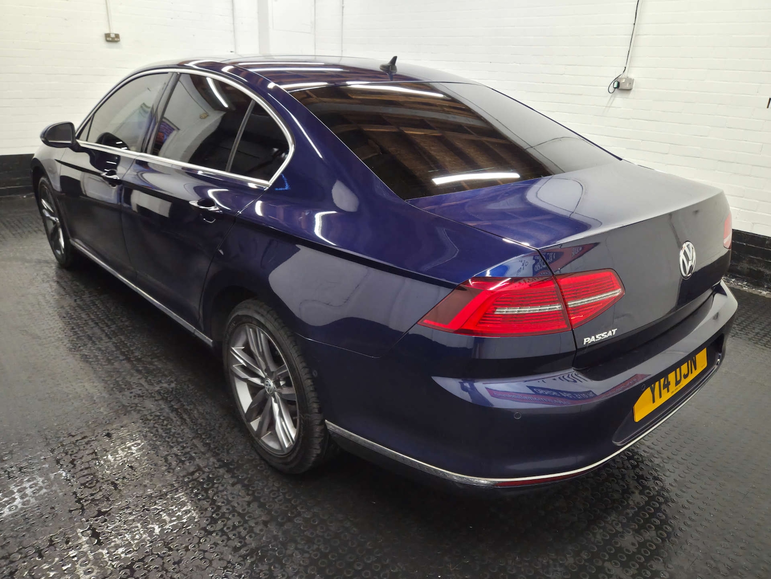 Used Volkswagen Passat 2017 for sale - 77934077: Photo 4