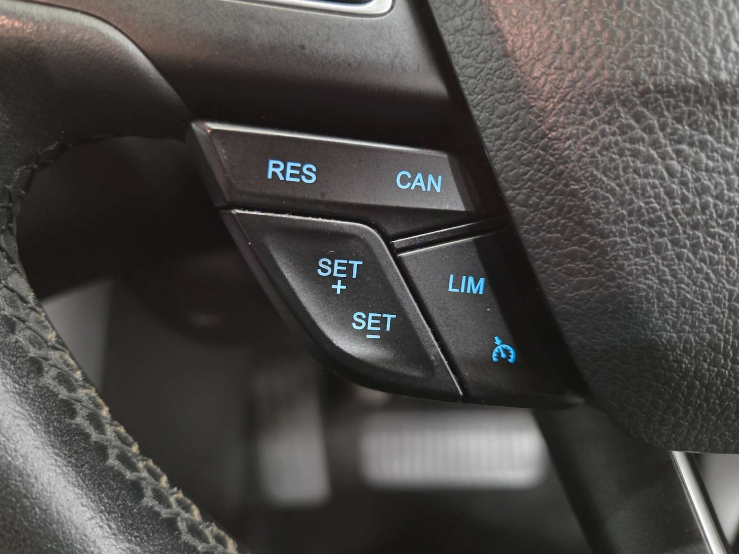 Used Ford Focus 2018 for sale - 77228425: Photo 11