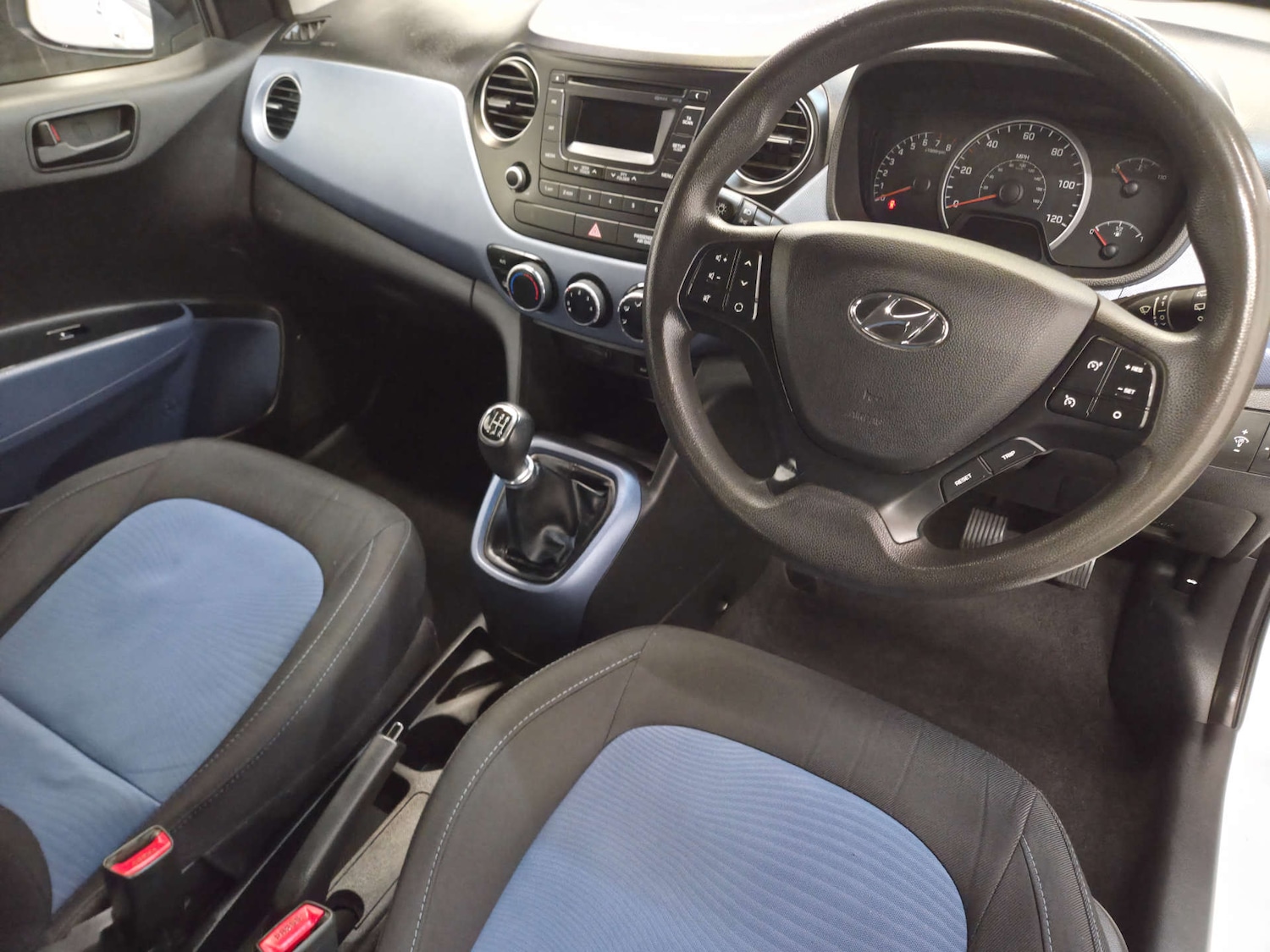 Used Hyundai i10 2015 for sale - 77717780: Photo 10