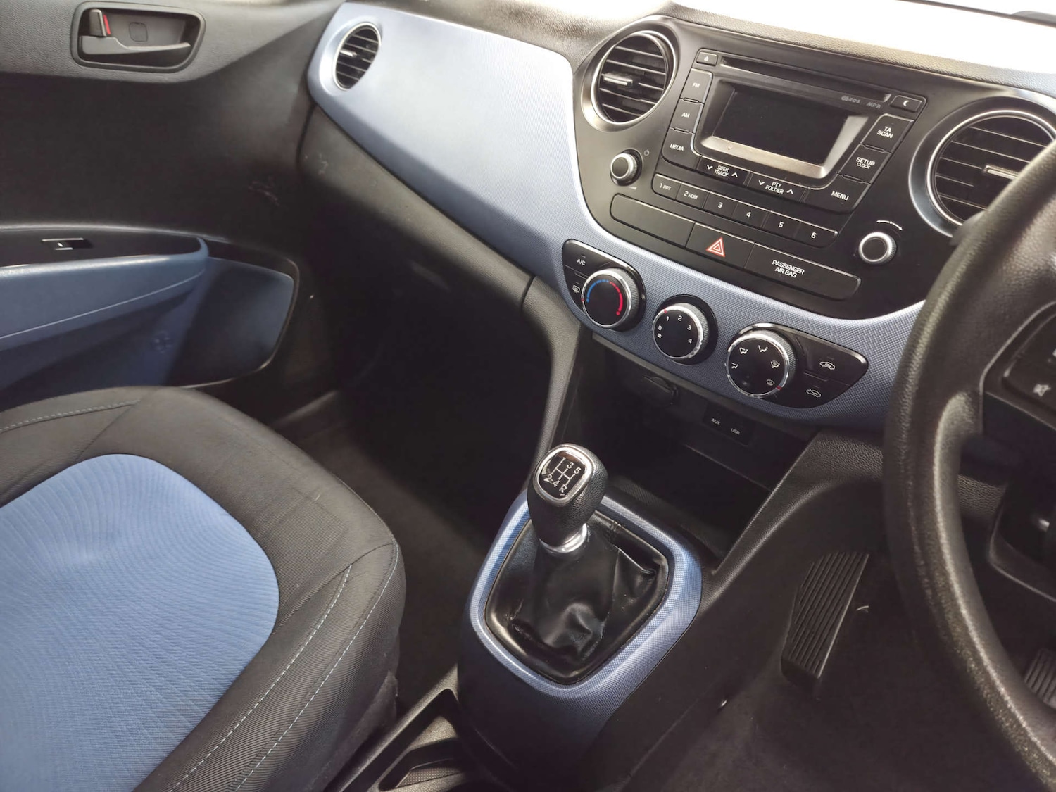 Used Hyundai i10 2015 for sale - 77717780: Photo 11