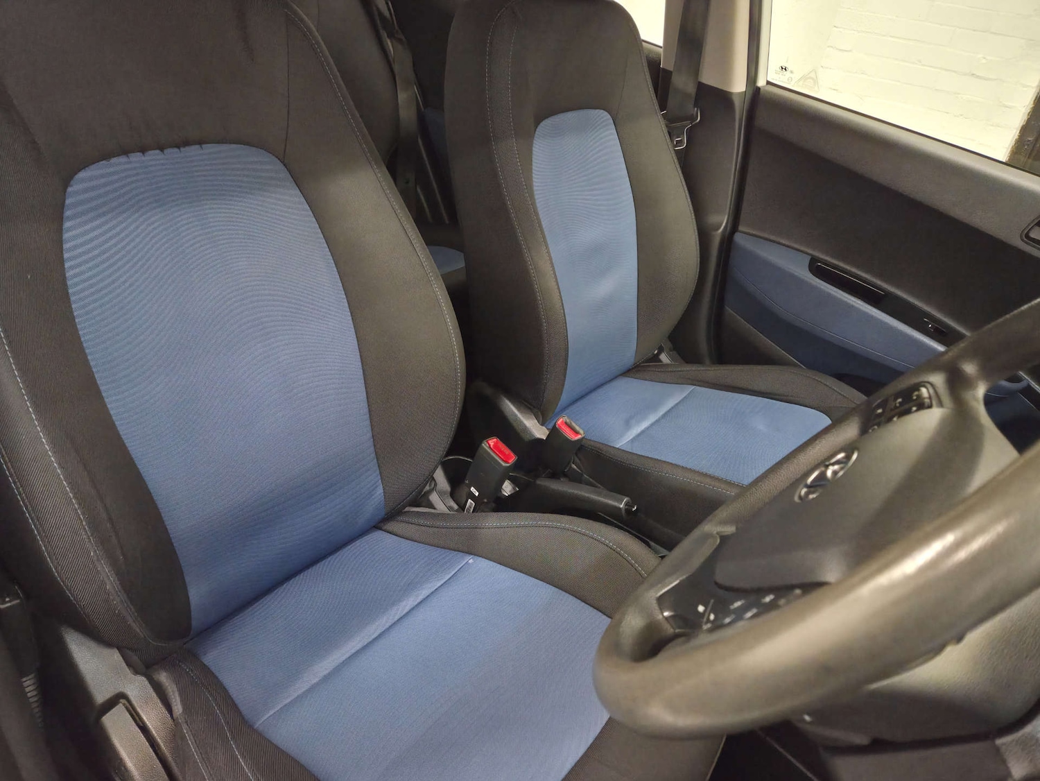 Used Hyundai i10 2015 for sale - 77717780: Photo 20