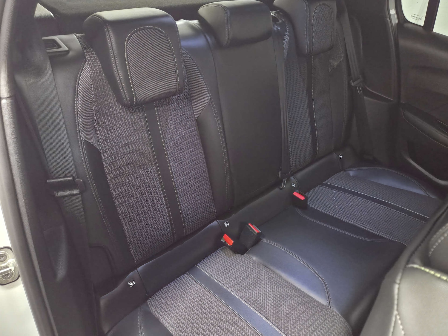 Used Peugeot 208 2021 for sale - 77735032: Photo 23