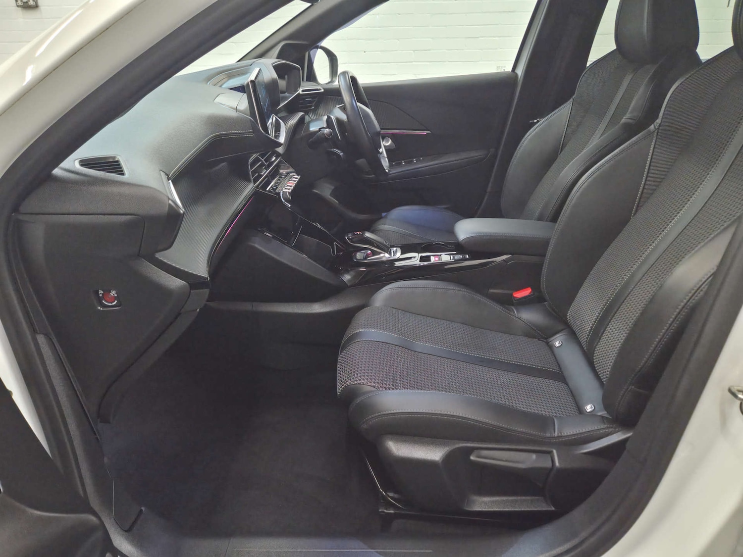 Used Peugeot 208 2021 for sale - 77735032: Photo 26