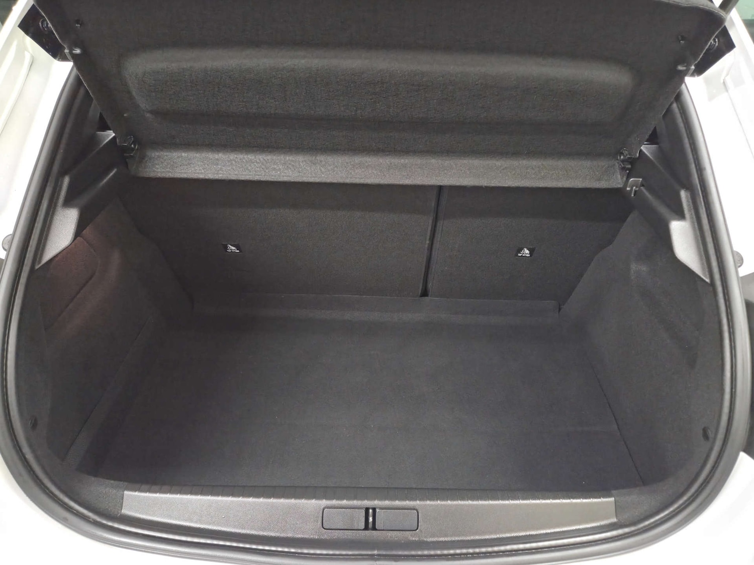 Used Peugeot 208 2021 for sale - 77735032: Photo 30