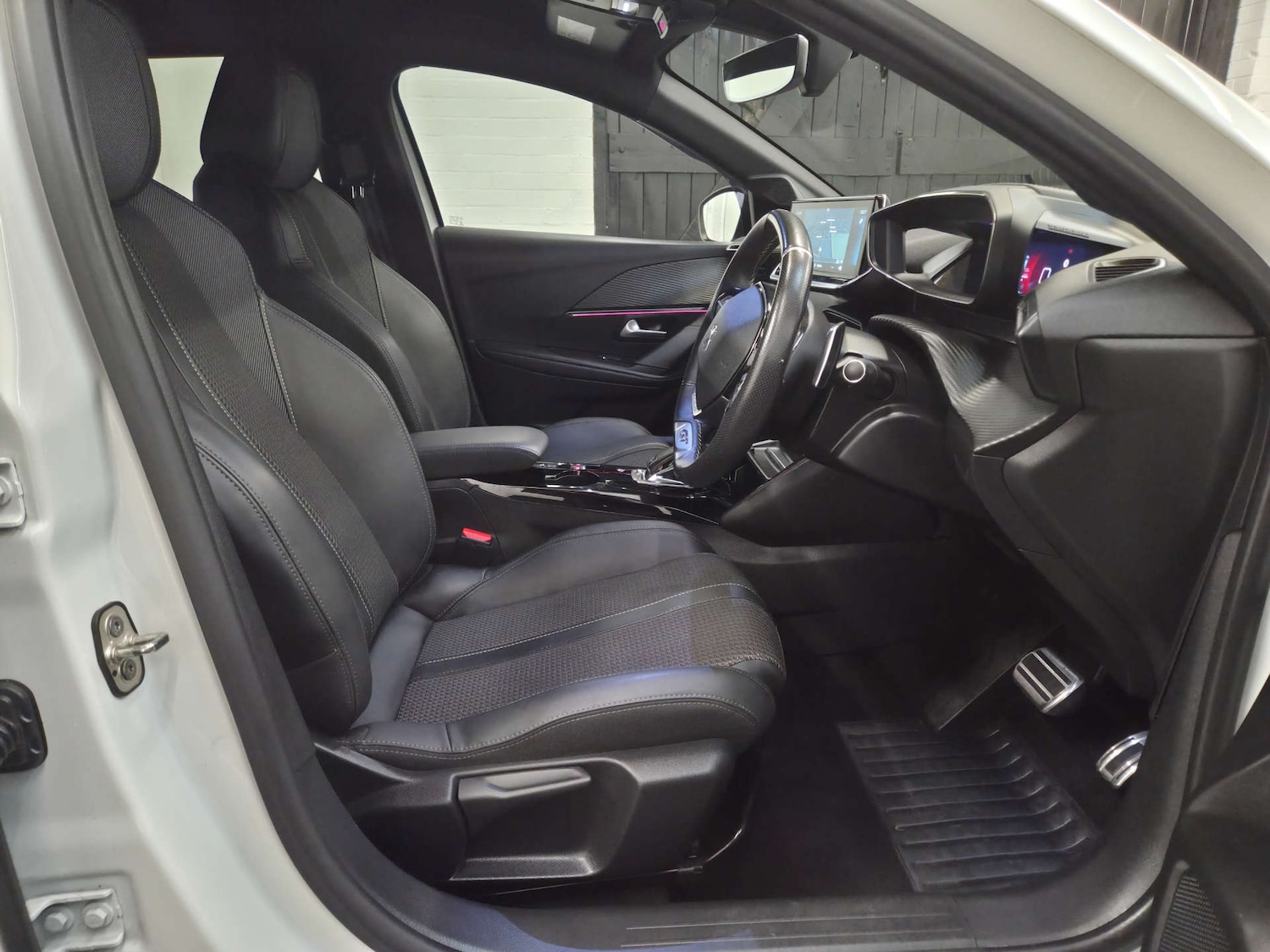 Used Peugeot 208 2021 for sale - 77735032: Photo 8