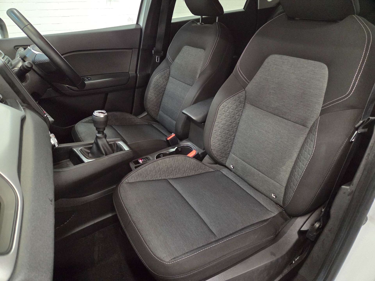 Used Renault Captur 2022 for sale - 77288540: Photo 26