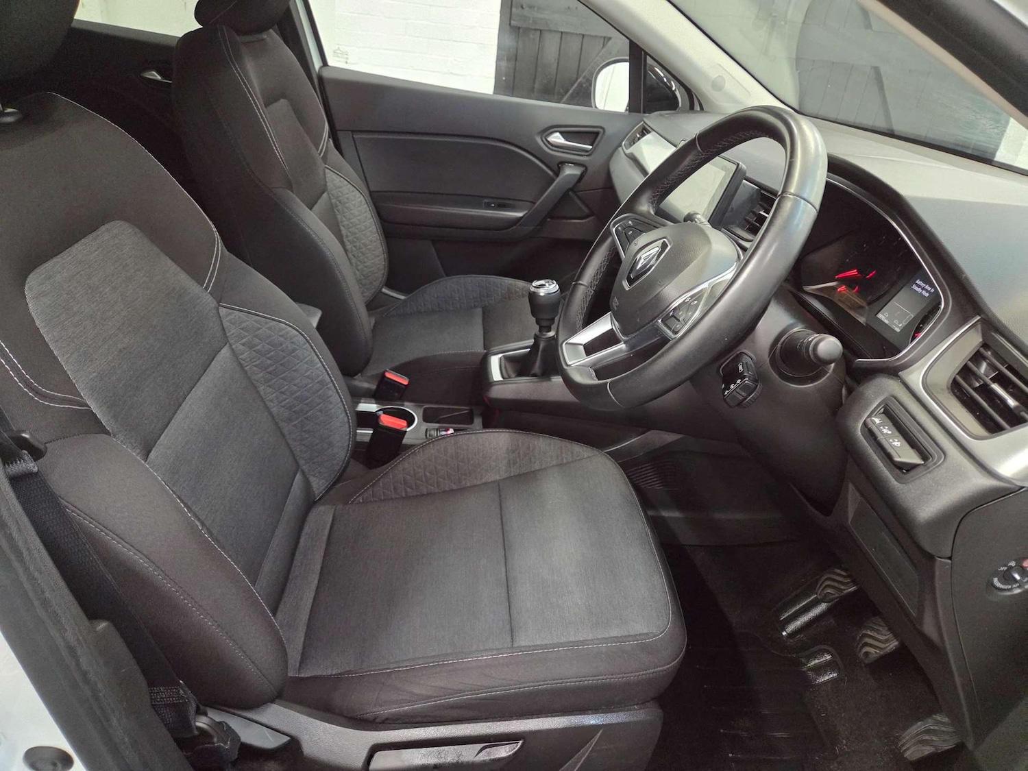 Used Renault Captur 2022 for sale - 77288540: Photo 9