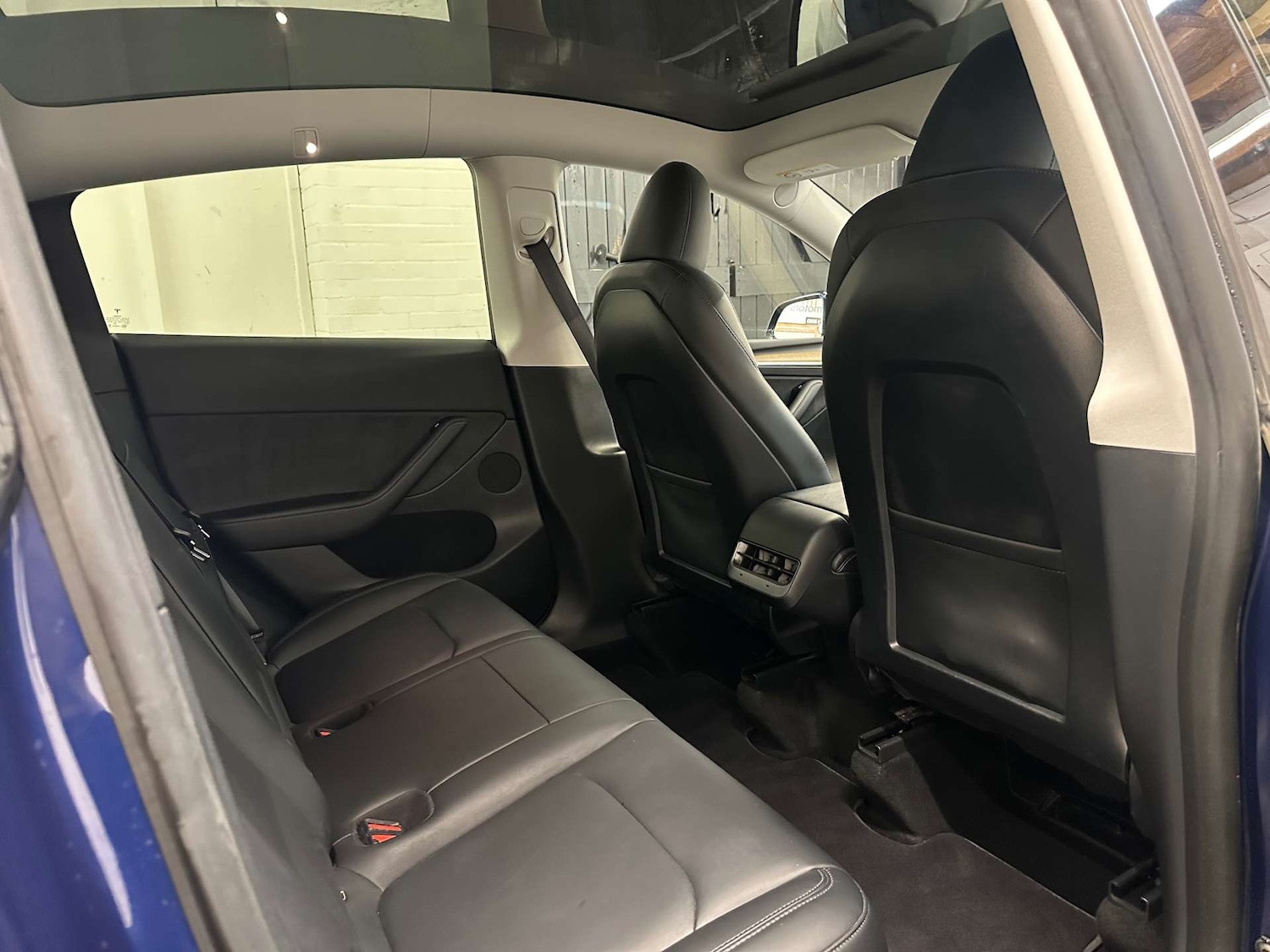 Used Tesla Model Y 2023 for sale - 77370957: Photo 24