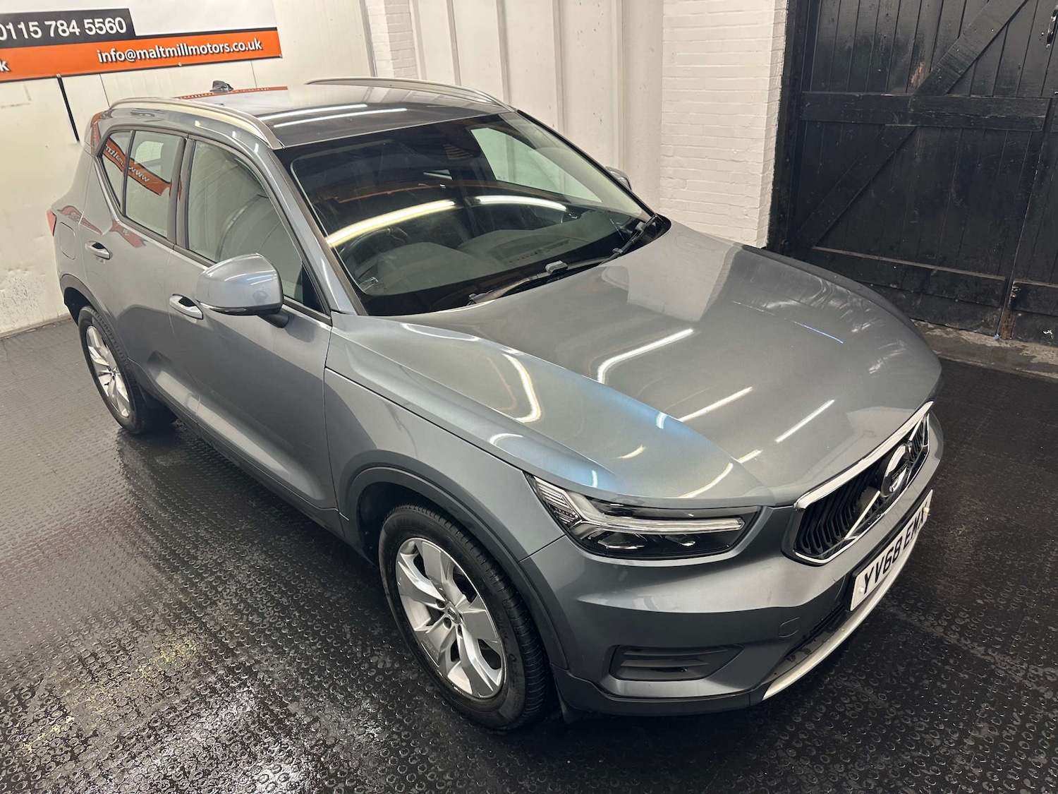 Used Volvo XC40 2019 for sale - 76343789: Photo 2