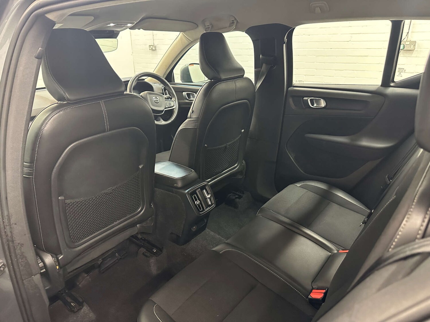 Used Volvo XC40 2019 for sale - 76343789: Photo 25