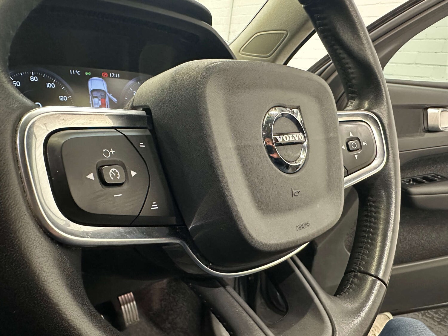 Used Volvo XC40 2019 for sale - 76343789: Photo 32