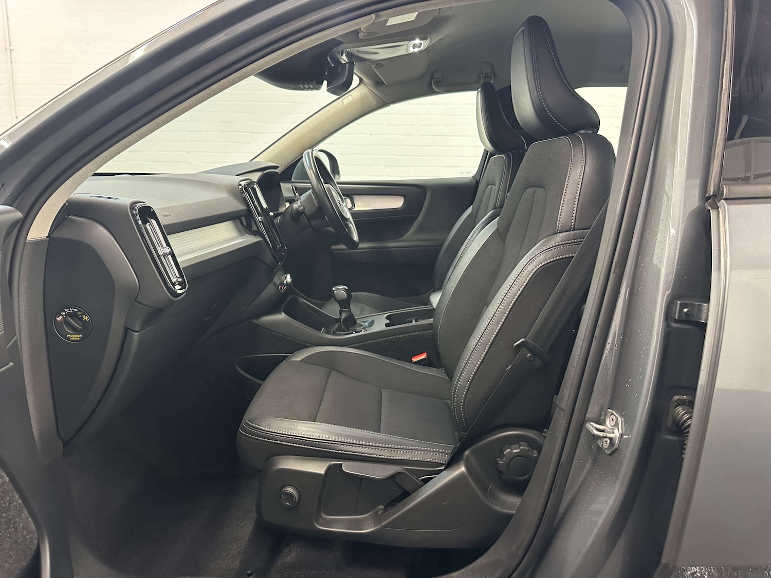 Used Volvo XC40 2019 for sale - 76343789: Photo 7