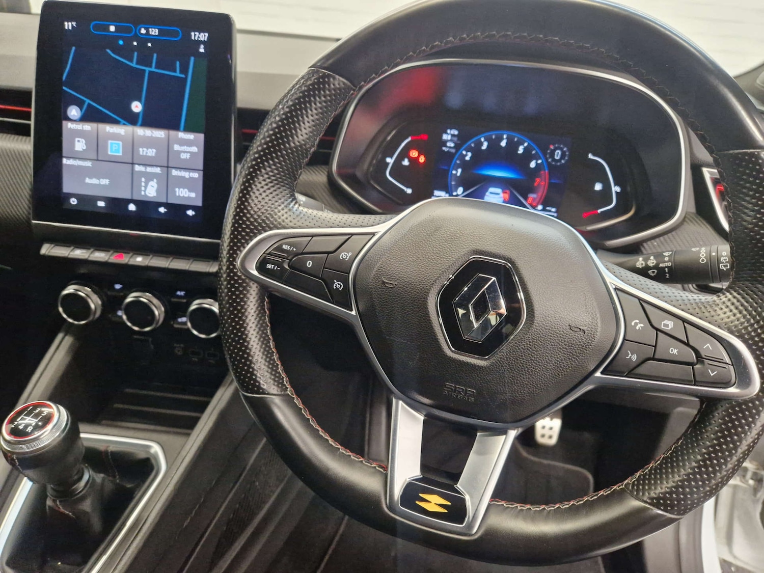 Used Renault Clio 2020 for sale - 76601311: Photo 10