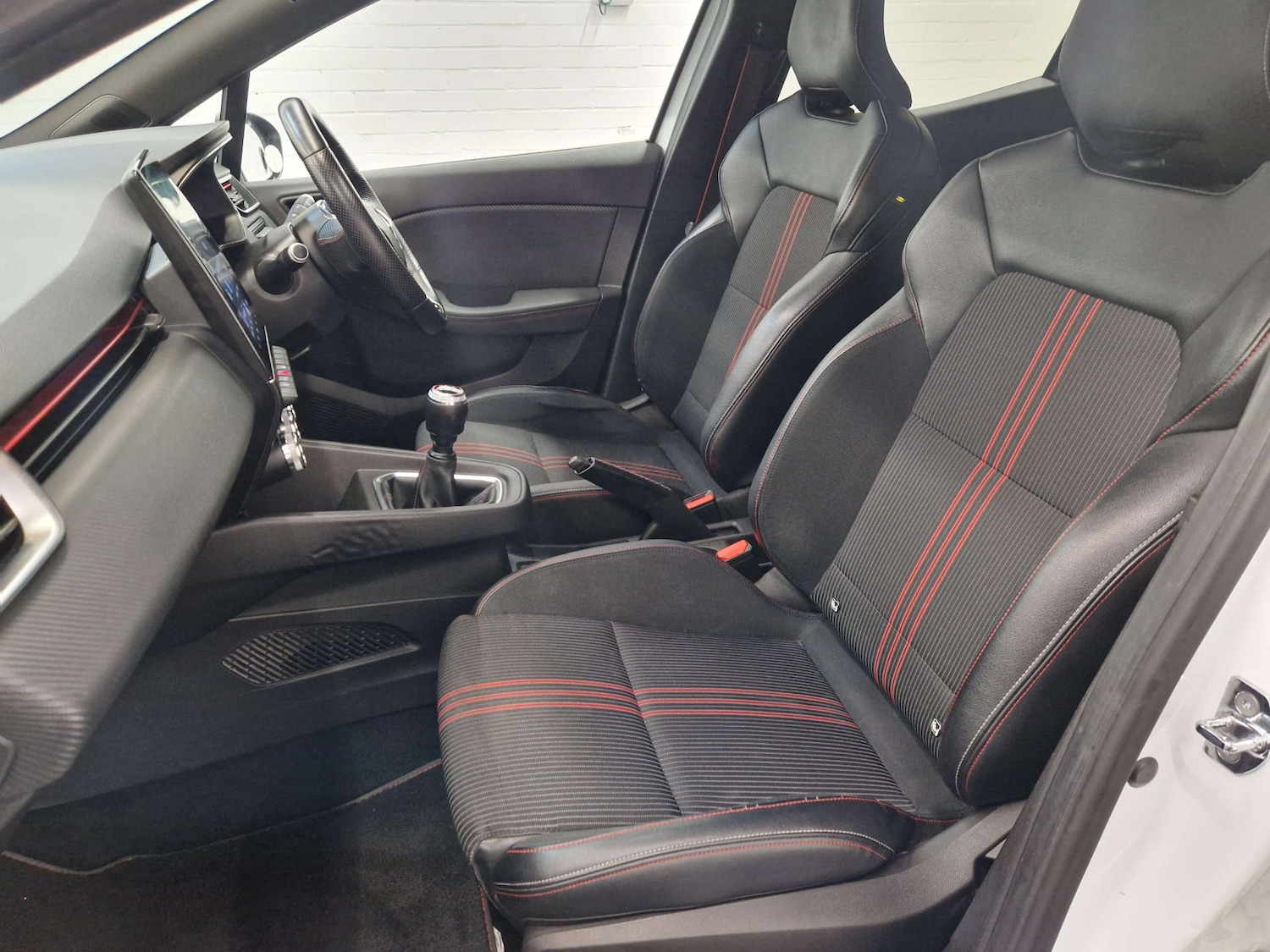 Used Renault Clio 2020 for sale - 76601311: Photo 25