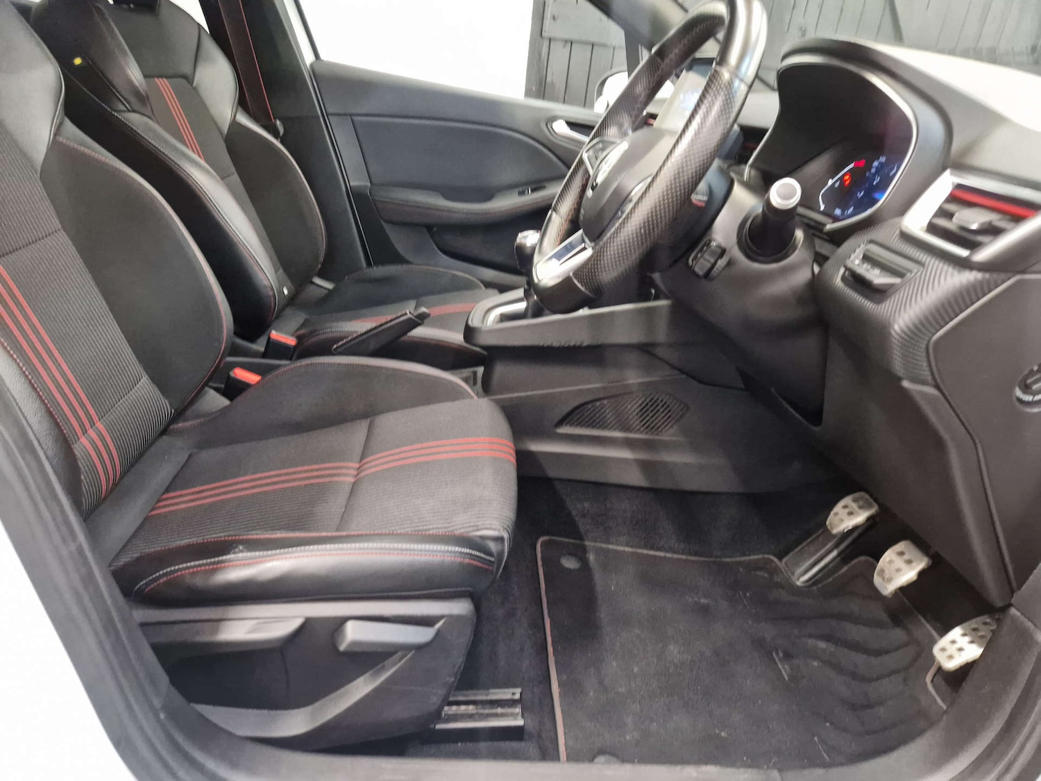 Used Renault Clio 2020 for sale - 76601311: Photo 8