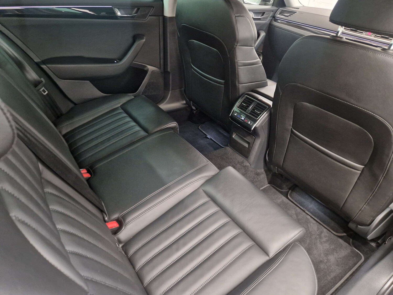 Used Skoda Superb 2017 for sale - 76159781: Photo 38