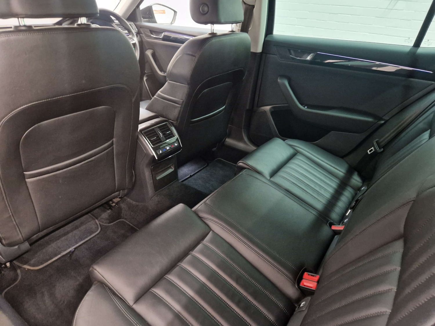 Used Skoda Superb 2017 for sale - 76159781: Photo 42