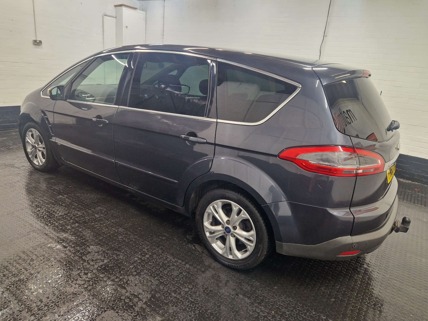 Used Ford S-Max 2010 for sale - 76369445: Photo 33