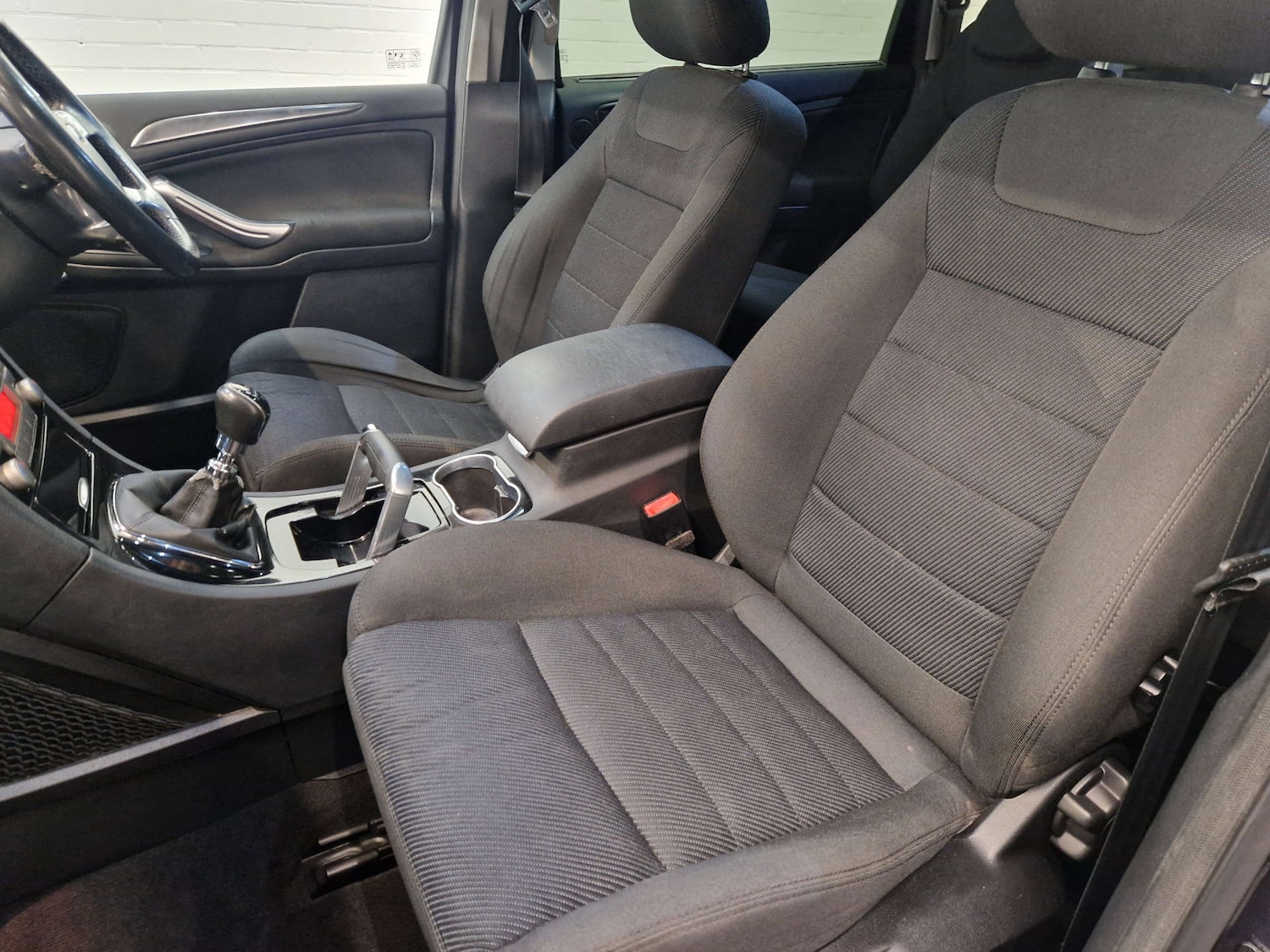 Used Ford S-Max 2010 for sale - 76369445: Photo 38