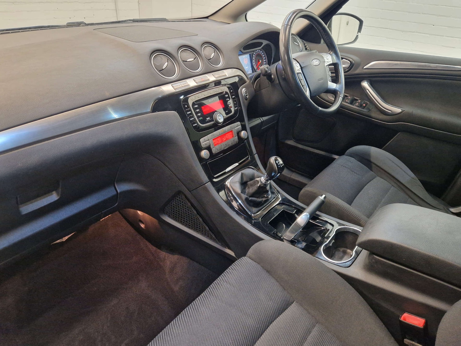 Used Ford S-Max 2010 for sale - 76369445: Photo 41