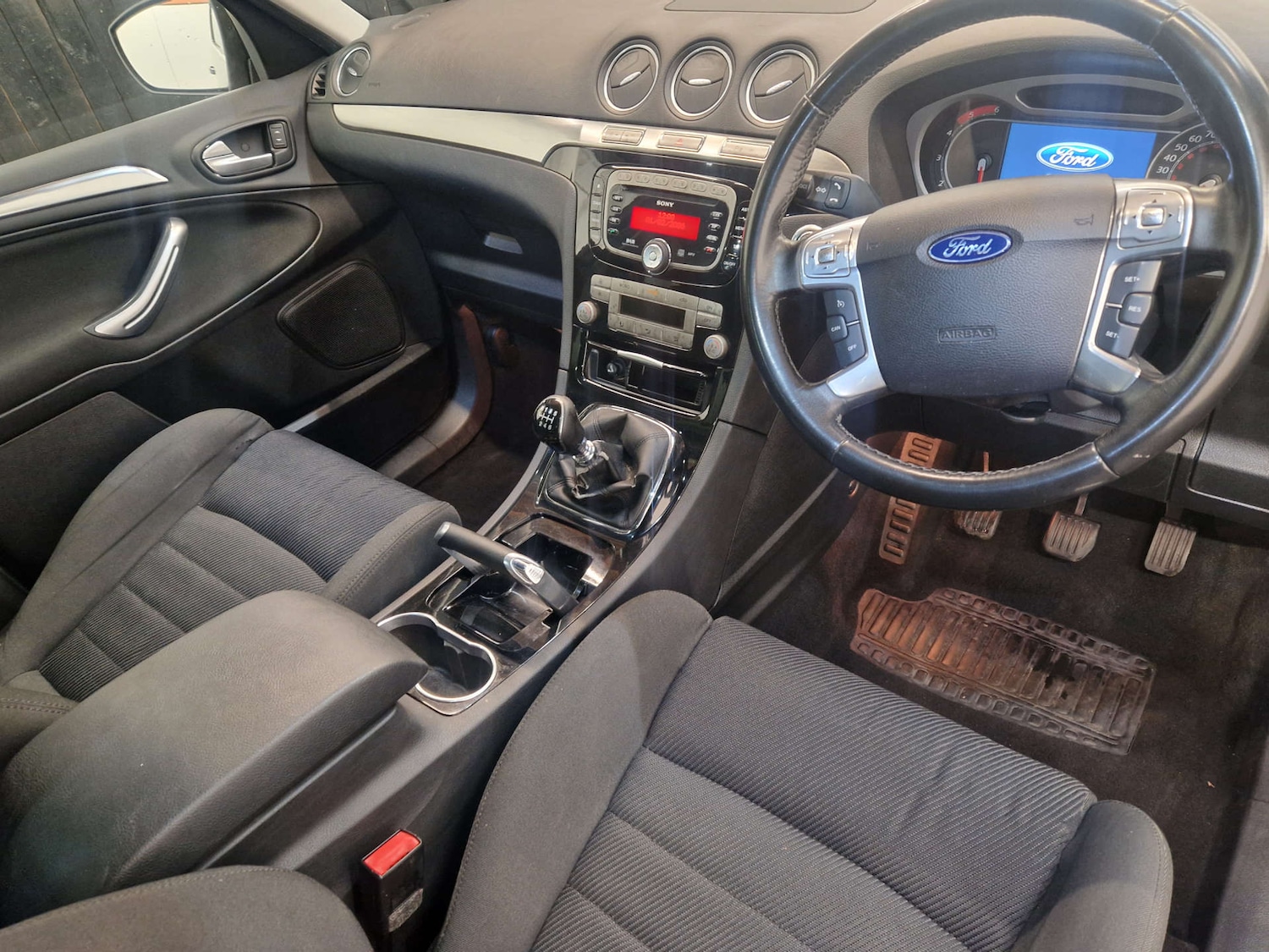 Used Ford S-Max 2010 for sale - 76369445: Photo 9